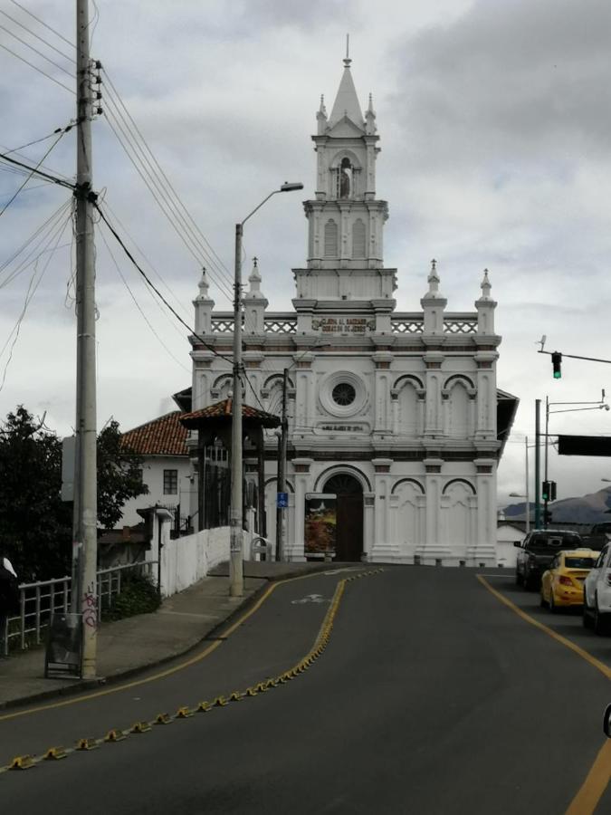 Casatodosantos Bed and Breakfast Cuenca Buitenkant foto